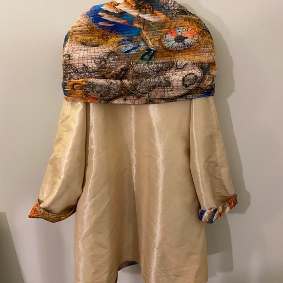 Stylish Reversible Coat - Picture 2 of 4